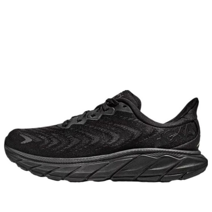 Arahi 6 ‘Triple Black’