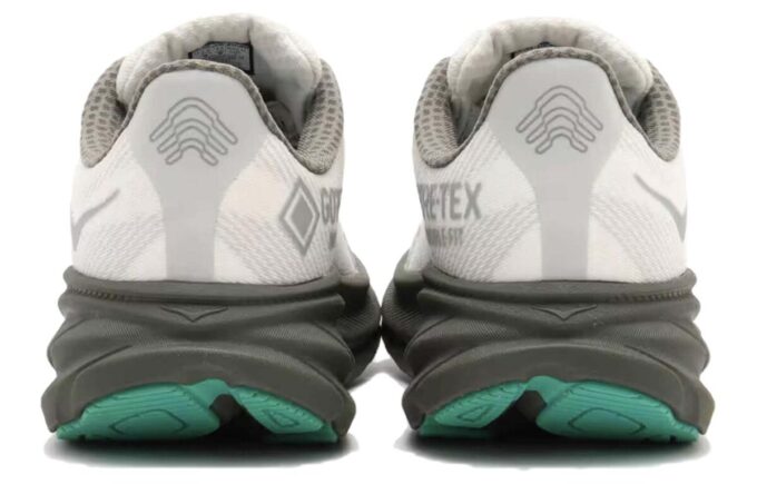 Clifton 9 GORE-TEX ‘Tecnologia Stealth’