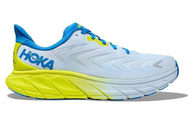 HOKA Arahi 6 ‘Água Gelada’