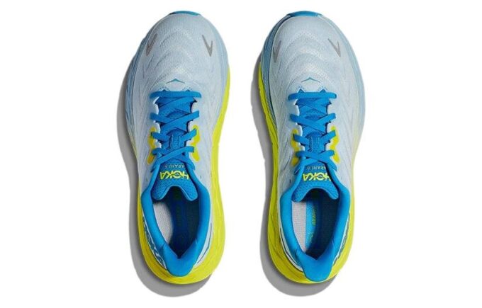 HOKA Arahi 6 ‘Água Gelada’