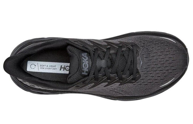 HOKA Clifton 8 ‘Preto’