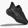 HOKA ONE ONE Skyflow