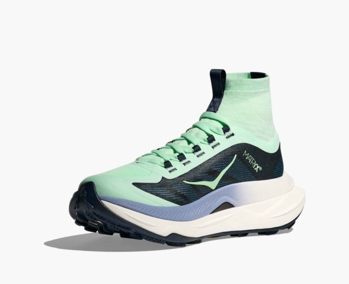 HOKA ONE ONE Stealth/Tech Bondi 8 Caged