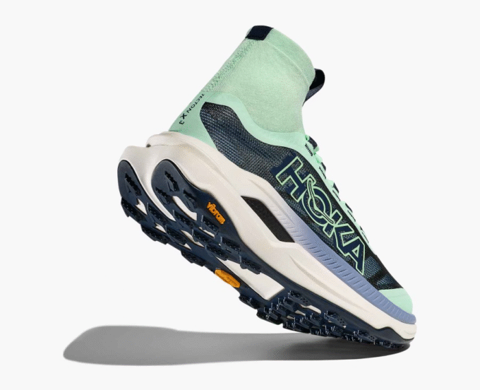 HOKA ONE ONE Stealth/Tech Bondi 8 Caged