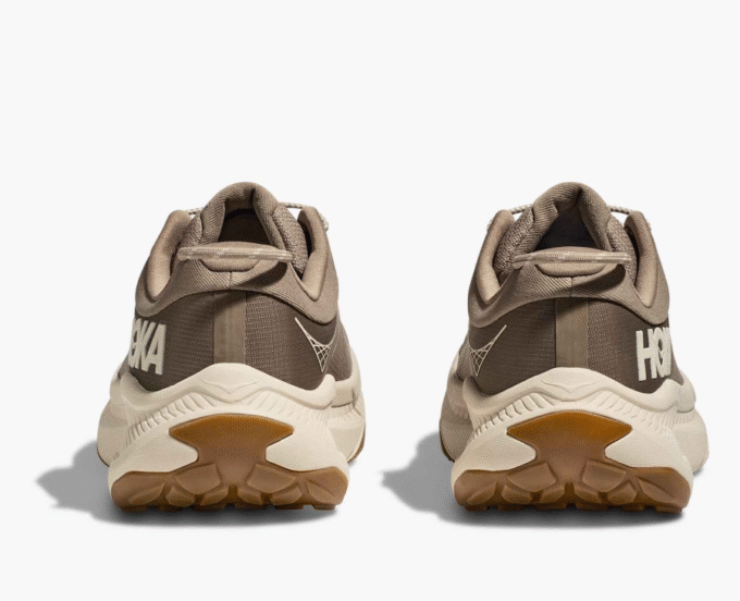 HOKA ONE ONE Transporte