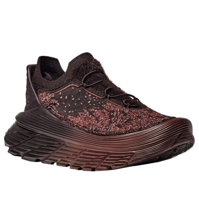 HOKA x Paria Farzaneh restaura Chukka ‘Chocolate’