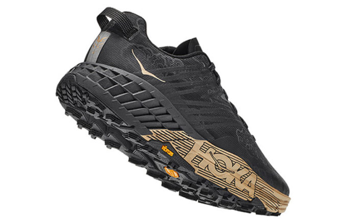 Speedgoat 4 ‘Ano Novo Chinês’
