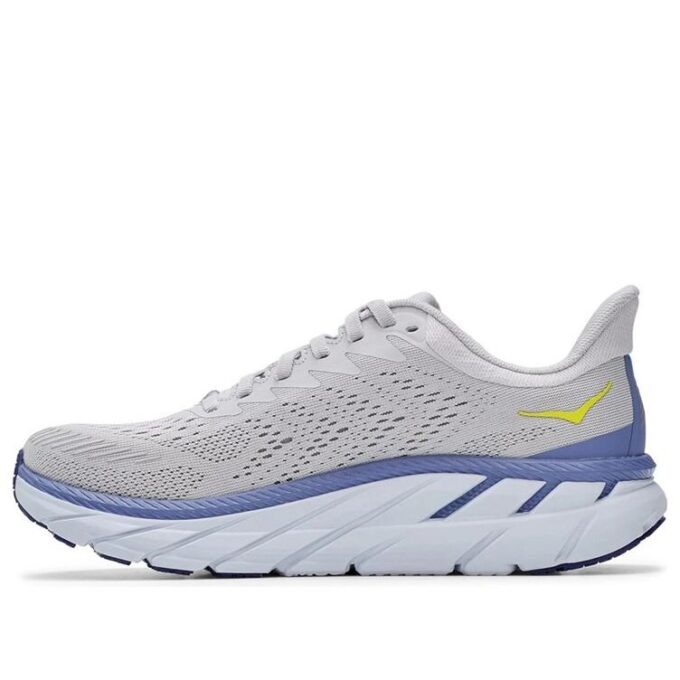 (WMNS) Clifton 7 ‘Nuvem Nimbus de Rocha Lunar’