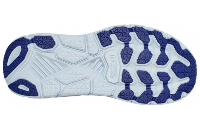 (WMNS) Clifton 7 ‘Nuvem Nimbus de Rocha Lunar’